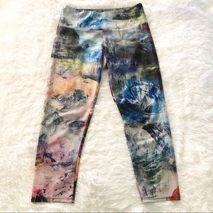 Onzie Mountain Landscape Capri Leggings Size XS